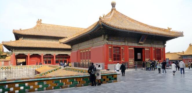 网络图片(侵删) 网络图片(侵删)