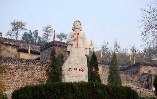 网络图片(侵删) 网络图片(侵删)