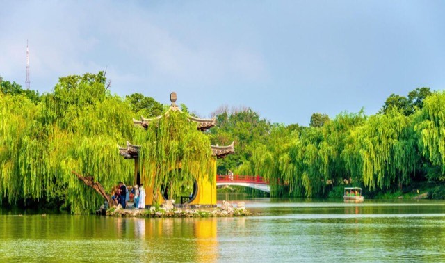 网络图片(侵删) 网络图片(侵删)