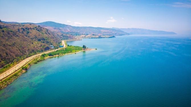 网络图片(侵删) 网络图片(侵删)