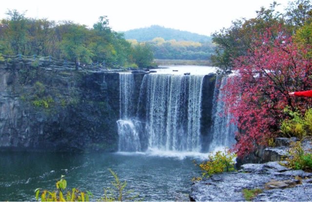 网络图片(侵删) 网络图片(侵删)