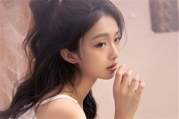 网络图片(侵删) 网络图片(侵删)