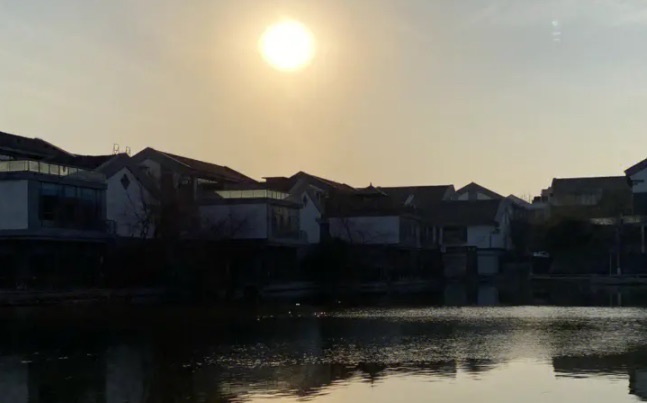 网络图片(侵删) 网络图片(侵删)