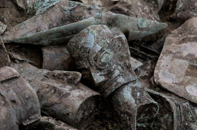 网络图片(侵删) 网络图片(侵删)