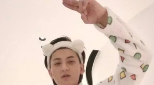 网络图片(侵删) 网络图片(侵删)