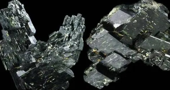 网络图片(侵删) 网络图片(侵删)