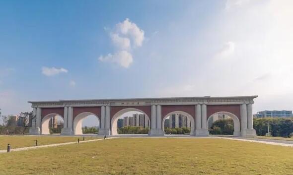 网络图片(侵删) 网络图片(侵删)