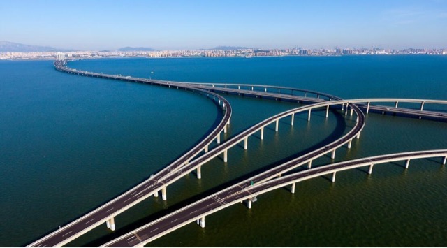 网络图片(侵删) 网络图片(侵删)