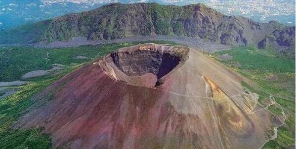 网络图片(侵删) 网络图片(侵删)