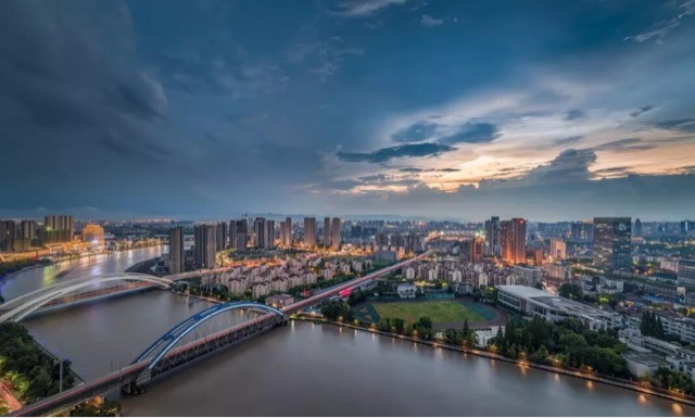 网络图片(侵删) 网络图片(侵删)