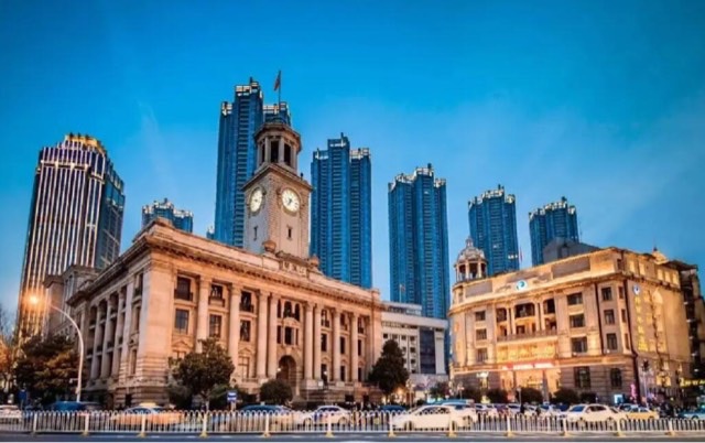 网络图片(侵删) 网络图片(侵删)