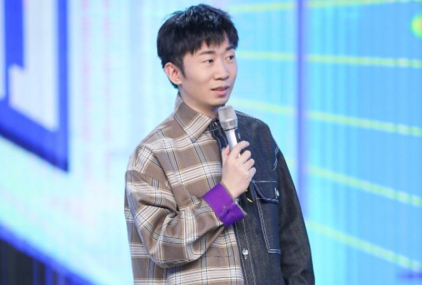 网络图片(侵删) 网络图片(侵删)