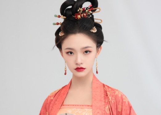 网络图片(侵删) 网络图片(侵删)