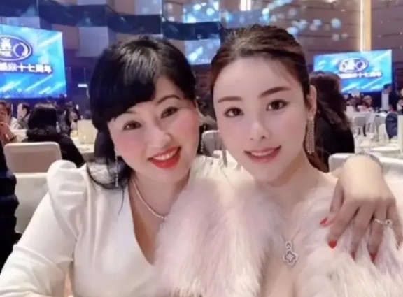 网络图片(侵删) 网络图片(侵删)