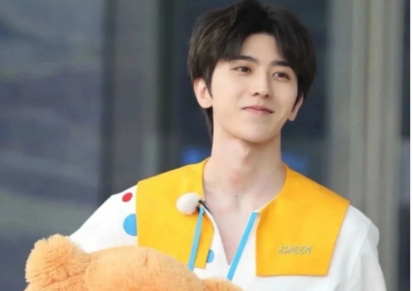 网络图片(侵删) 网络图片(侵删)