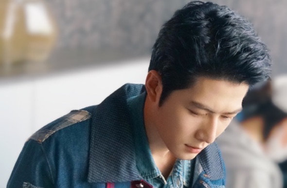 网络图片(侵删) 网络图片(侵删)