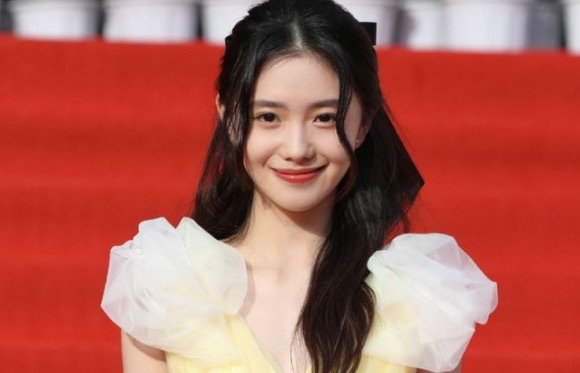 网络图片(侵删) 网络图片(侵删)