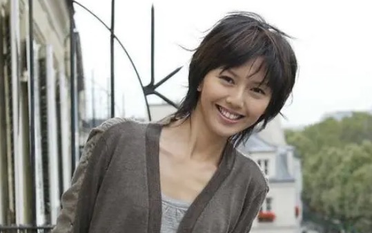 网络图片(侵删) 网络图片(侵删)