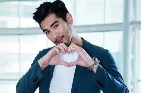 网络图片(侵删) 网络图片(侵删)