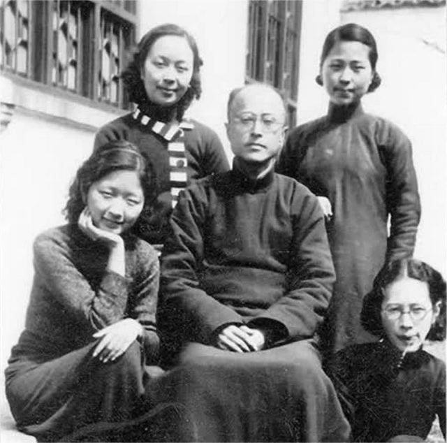 网络图片(侵删) 网络图片(侵删)