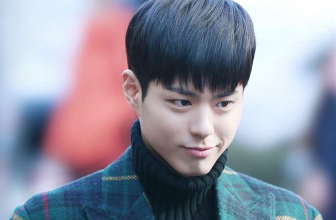 网络图片(侵删) 网络图片(侵删)