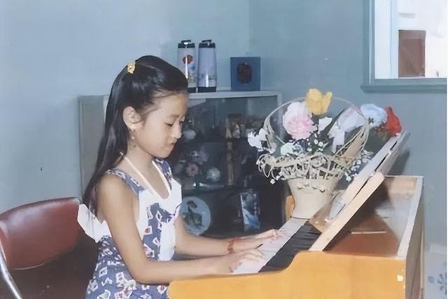 网络图片(侵删) 网络图片(侵删)