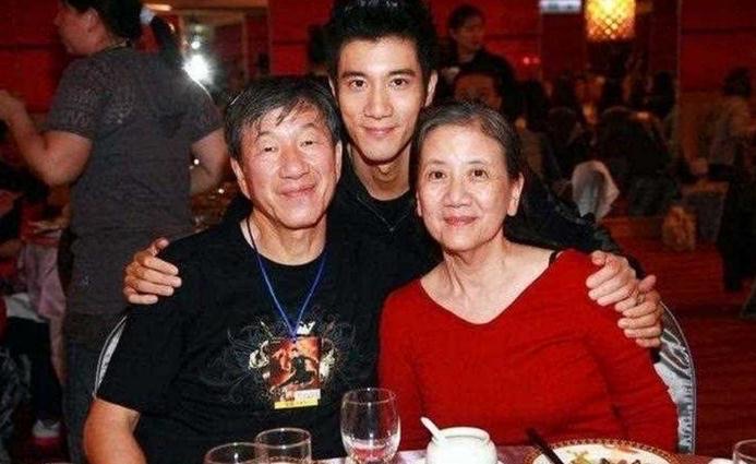 网络图片(侵删) 网络图片(侵删)