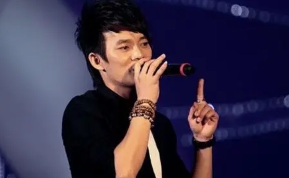 网络图片(侵删) 网络图片(侵删)