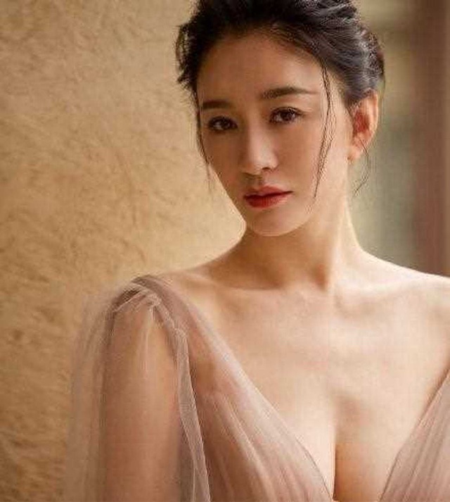 网络图片(侵删) 网络图片(侵删)