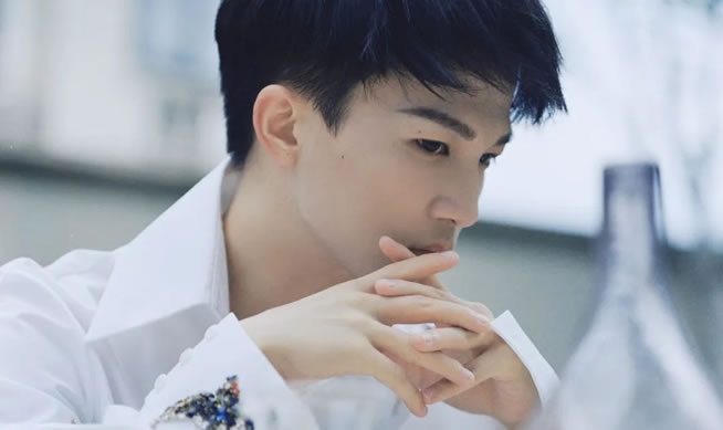 网络图片(侵删) 网络图片(侵删)