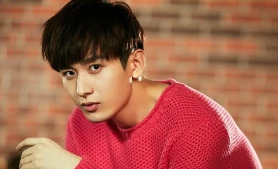 网络图片(侵删) 网络图片(侵删)