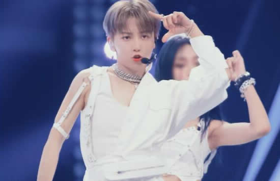 网络图片(侵删) 网络图片(侵删)