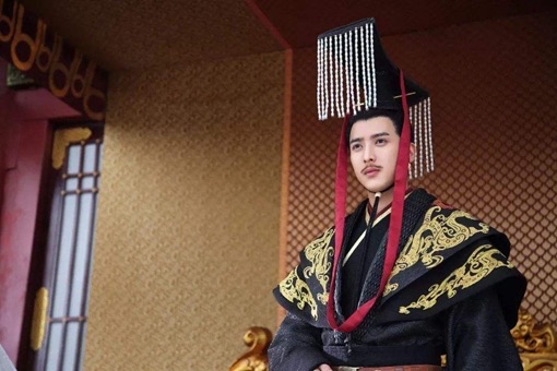 网络图片(侵删) 网络图片(侵删)