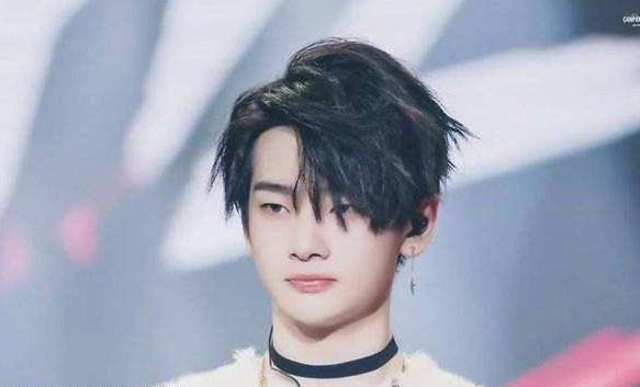 网络图片(侵删) 网络图片(侵删)