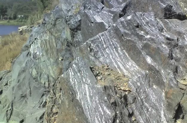 网络图片(侵删) 网络图片(侵删)