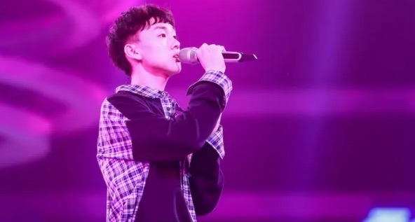 网络图片(侵删) 网络图片(侵删)