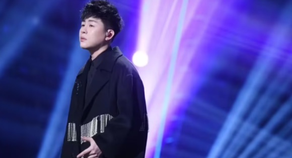 网络图片(侵删) 网络图片(侵删)