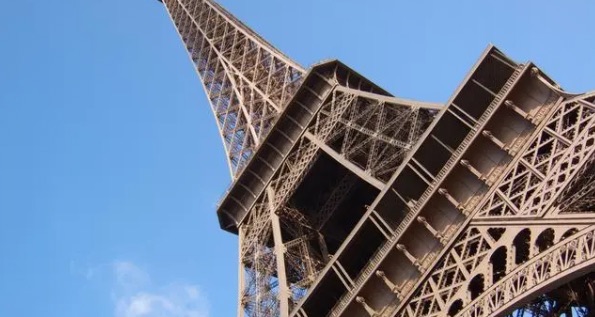 网络图片(侵删) 网络图片(侵删)