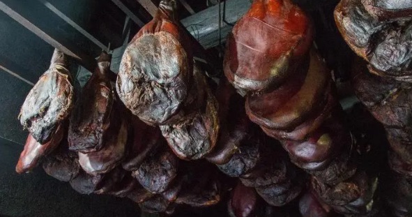 网络图片(侵删) 网络图片(侵删)