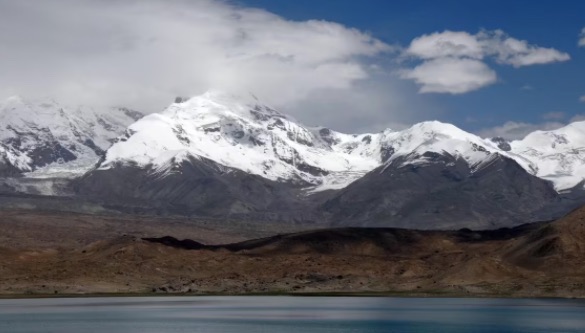 网络图片(侵删) 网络图片(侵删)