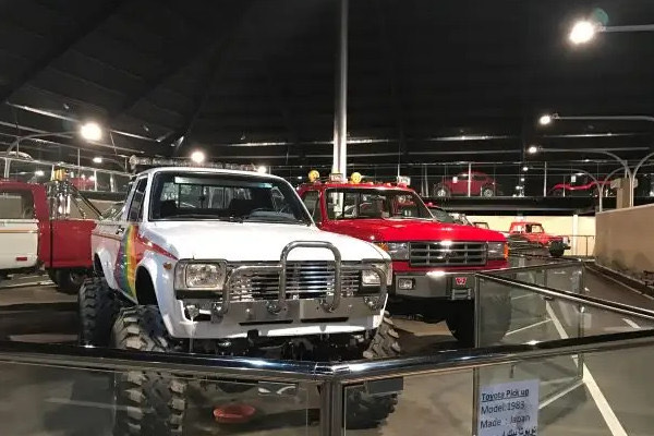 网络图片(侵删) 网络图片(侵删)