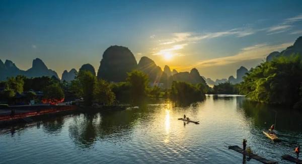 网络图片(侵删) 网络图片(侵删)