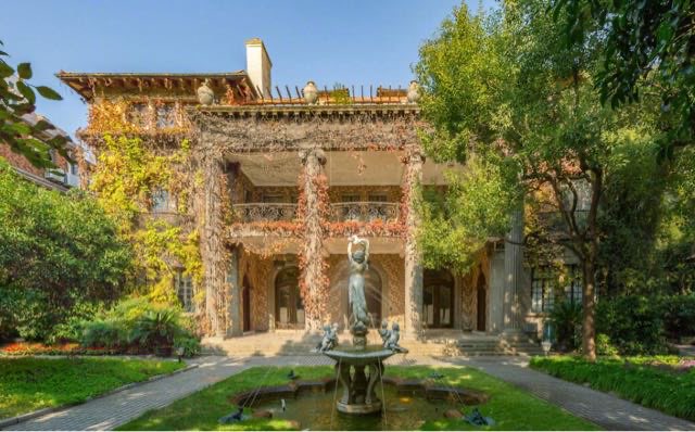 网络图片(侵删) 网络图片(侵删)