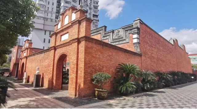 网络图片(侵删) 网络图片(侵删)