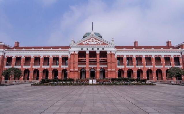 网络图片(侵删) 网络图片(侵删)