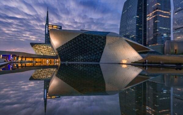 网络图片(侵删) 网络图片(侵删)