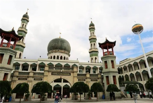 网络图片(侵删) 网络图片(侵删)