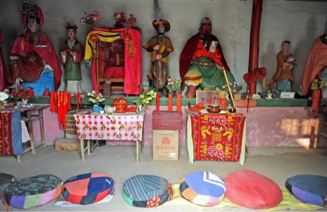 网络图片(侵删) 网络图片(侵删)