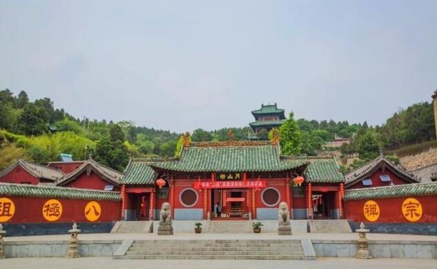 网络图片(侵删) 网络图片(侵删)