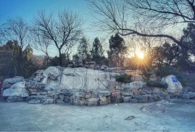 网络图片(侵删) 网络图片(侵删)